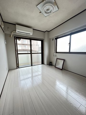 リーフ塚口の寝室