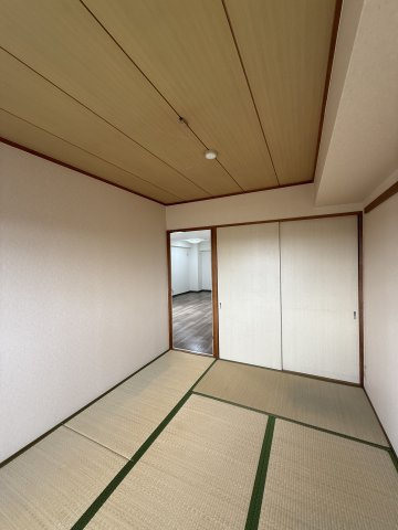 アヴェニール塚口の和室