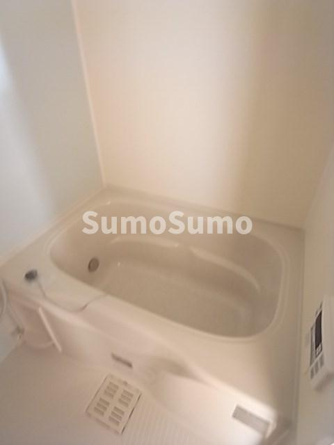 ディアコート新長田の浴室|落ち着いた空間のお風呂です