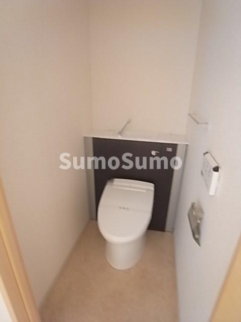 ディアコート新長田のトイレ|シンプルで使いやすいトイレです