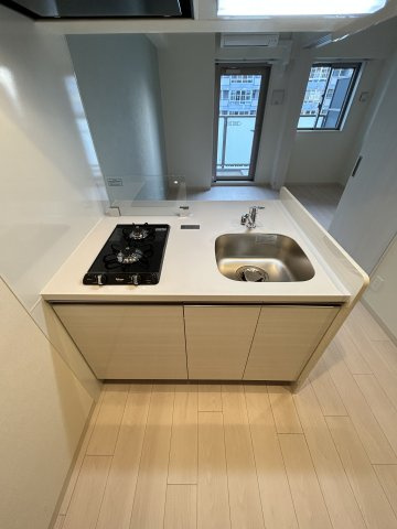 ファステート難波ミライズのキッチン