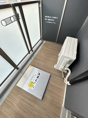 ファステート難波ミライズのバルコニー