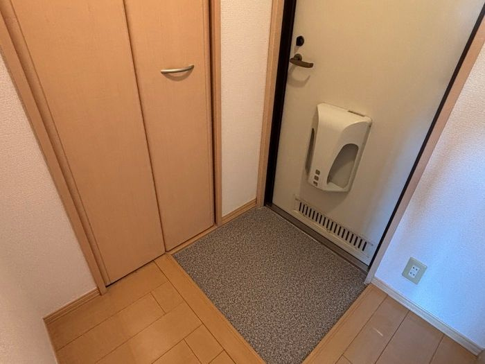 メゾン糺　Ｂの玄関