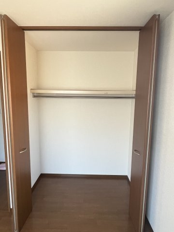 市川市大野町３丁目のアパートの収納|洋室収納