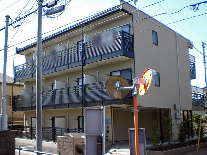 レオネクスト見沼の外観