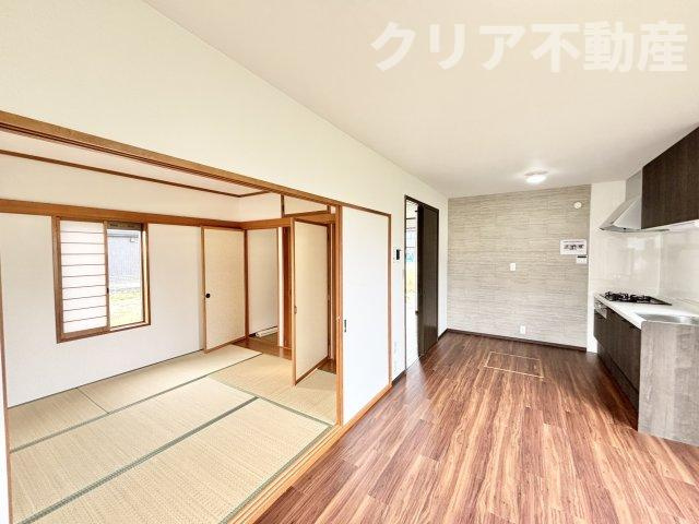 【居間・リビング】 | 土地94坪！伊勢崎市西久保町中古リフォーム済
