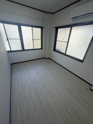 宮内町アパートの寝室