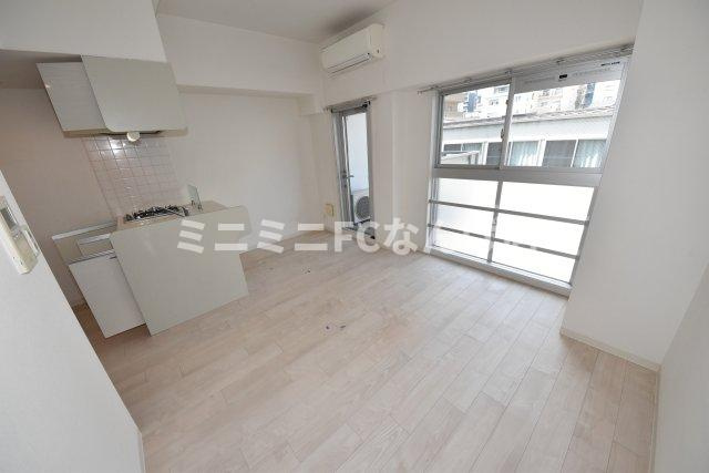 プレサンス上町台リベルテの居間・リビング