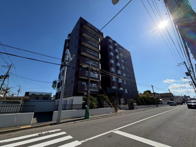 ロジェ山鼻の外観