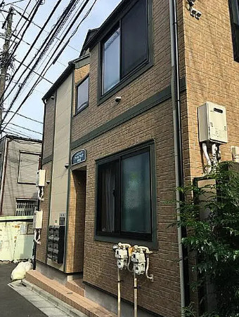 中野区中野１丁目のアパートの外観