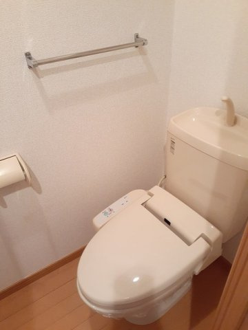 サニーブローテ住吉Ⅱ　　刈谷市近郊の賃貸ならクラスホーム刈谷店のトイレ|コンパクトで使いやすいトイレです