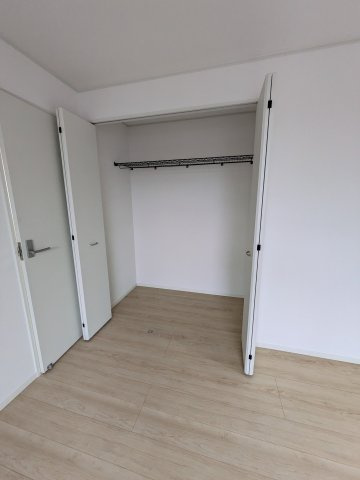 【いわき市錦町第33】　3号棟　※必ずもらえる選べるキャンペーン実施中！の収納|◆収納スペースの写真です◆　十分な広さがあるので収納には困りませんね♪　お手持ちの衣類ケースなども置ける大空間で、寝室がスッキリ使えます。


