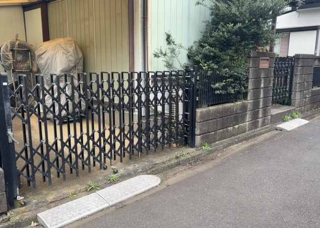 【外観】 | 陽光台売地 | 土地の形が極端に長細かったり、狭小地、あるいは道路との高低差がある傾斜地だった場合、後々売ろうとしても買い手がつかない場合もあります。後々、売却することになった時に価値の下がらない土地を選びましょう。