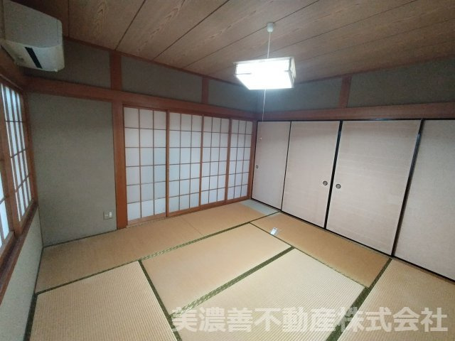 ６７５７０　岐阜市細畑4丁目中古戸建の和室
