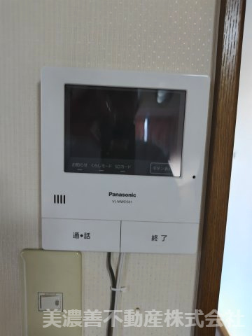 ６７５７０　岐阜市細畑4丁目中古戸建の防犯設備