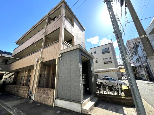 アンブランシェの外観