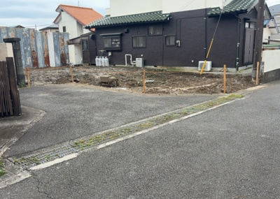 【外観】 | 上依知売地 | 物件の詳細については、現地を見てわかること以外に、役所や法務局などで調べないとわからないことがあります。そのため、現地に行く場合は、もしこの物件を買ったらどのような生活ができるかをイメージしましょう。