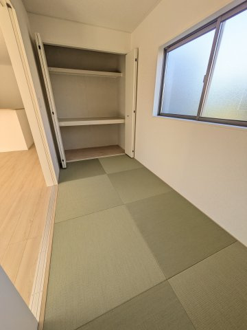 【いわき市錦町第33】　2号棟　※必ずもらえる選べるキャンペーン実施中！の和室|□■和室の写真です■□■　
ご家族のお昼寝スペースとしても活躍しそうです。