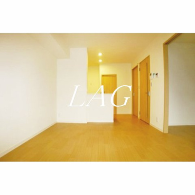 【居間・リビング】 | ソレイユ船橋本町 | 洋室のお部屋です。