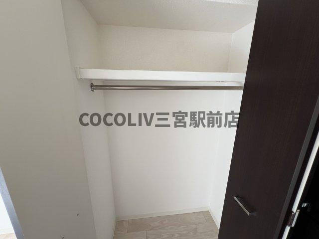 プレサンス三宮フラワーロードの収納|同物件別部屋写真