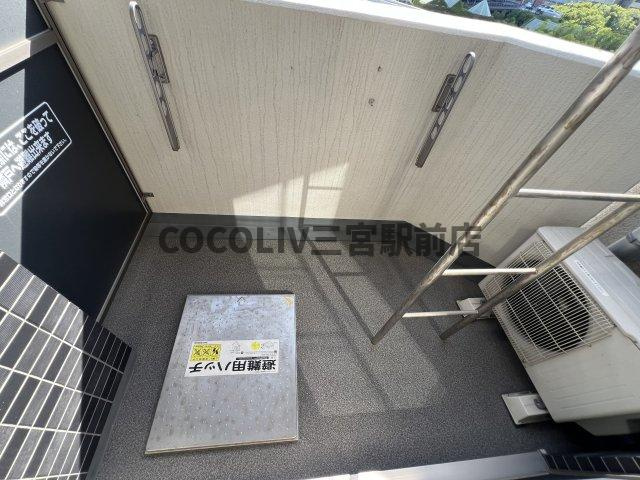 プレサンス三宮フラワーロードのバルコニー|同物件別部屋写真
