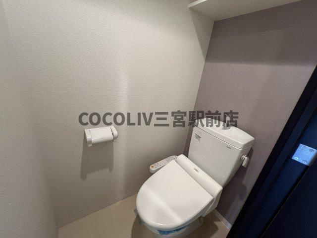 プレサンス三宮フラワーロードのトイレ|同物件別部屋写真