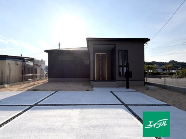 【外観】 | リーブルガーデン倉敷玉島3丁目 (全1棟) | 並列2～3台駐車可能です！