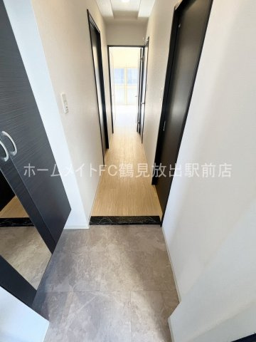 ゲートレジデンス鶴見緑地の玄関