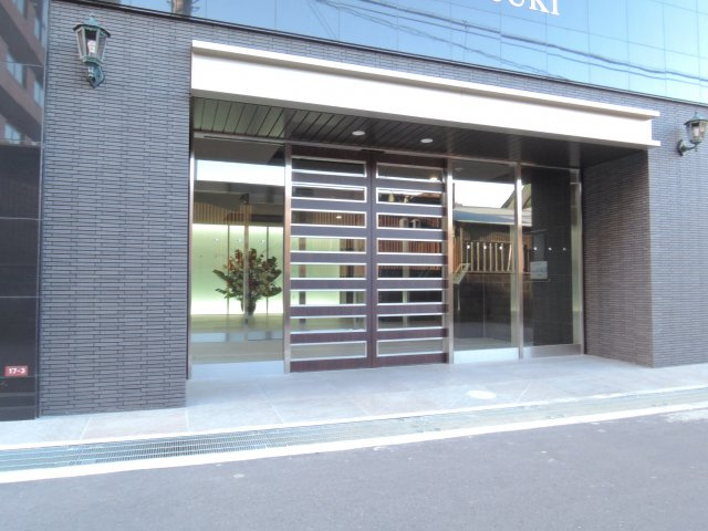 グラッド高槻のエントランス