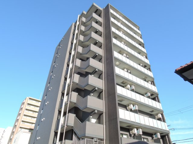 グラッド高槻の外観