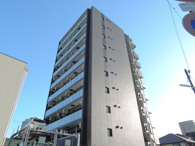 グラッド高槻の外観