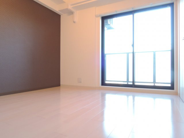 グラッド高槻の洋室|同マンション別部屋