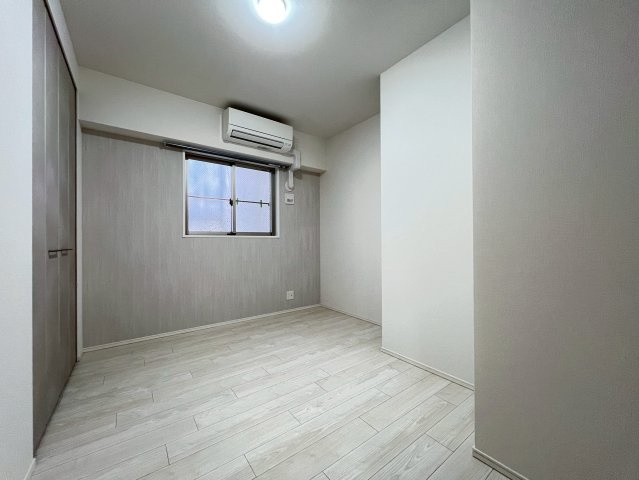 スプランディッド玉造DUEの洋室