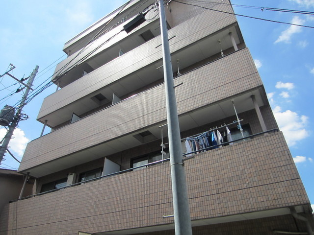 フローラ神谷橋の外観|とっても明るい居室空間です。