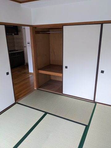 コスモ南与野の和室