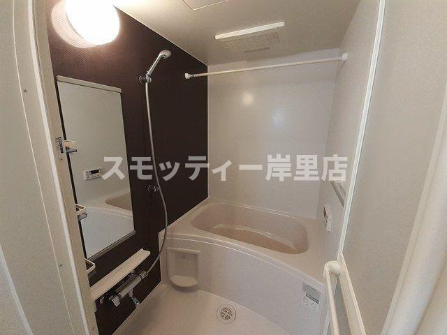 ブラウンメゾンの浴室