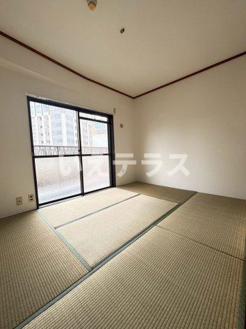 鯉川マンションの和室