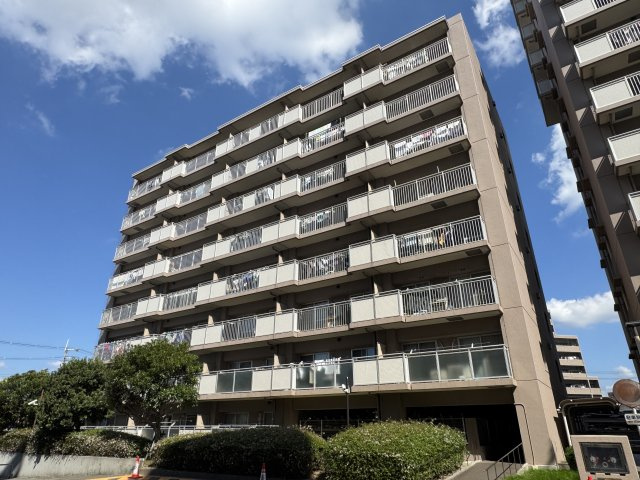 ウエステージ明石弐番館の外観