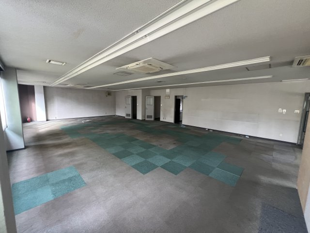 大阪市平野区背戸口２丁目の店舗事務所の内装