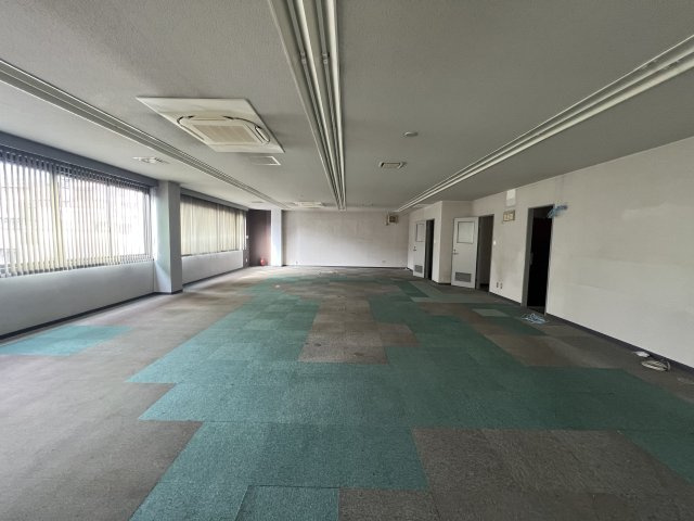 大阪市平野区背戸口２丁目の店舗事務所の内装