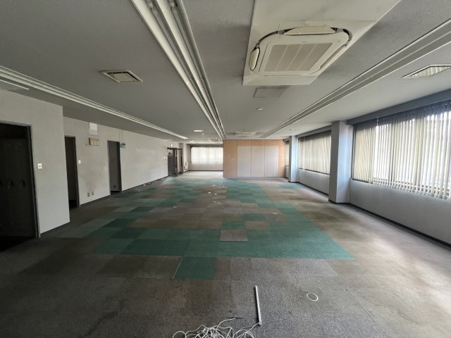大阪市平野区背戸口２丁目の店舗事務所の内装