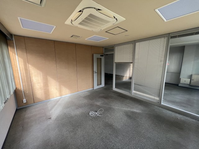 大阪市平野区背戸口２丁目の店舗事務所の内装