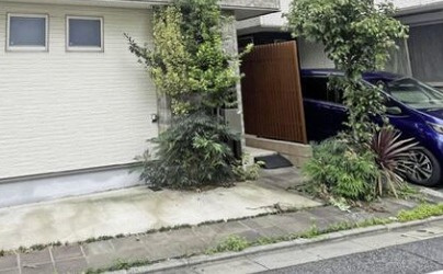 世田谷区羽根木２丁目戸建の駐車場