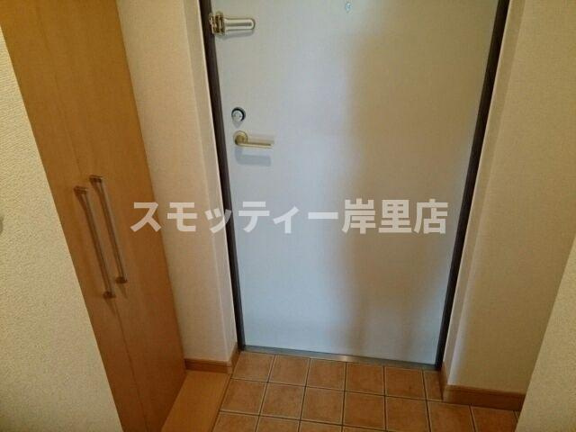 プリメイラ　ヴェラの玄関