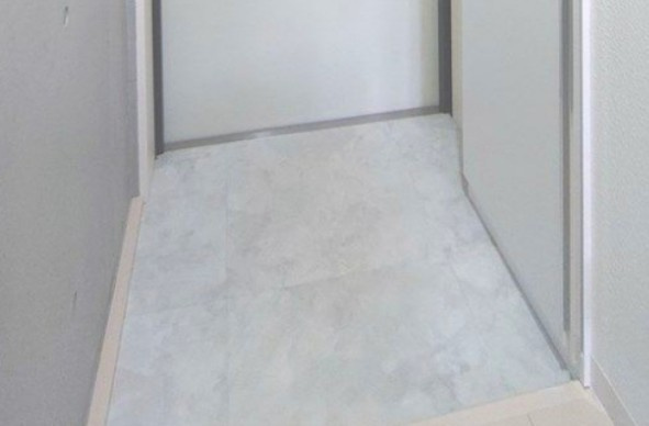 ＣＯＣＯＦＬＡＴ池袋の玄関