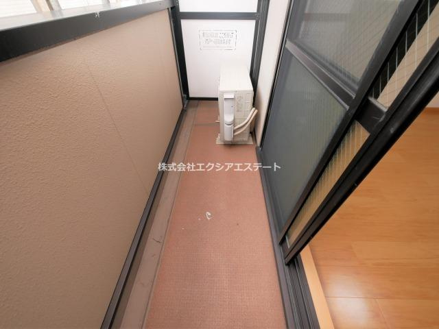 ジュネスＯ．Ｃ．Ｕのバルコニー