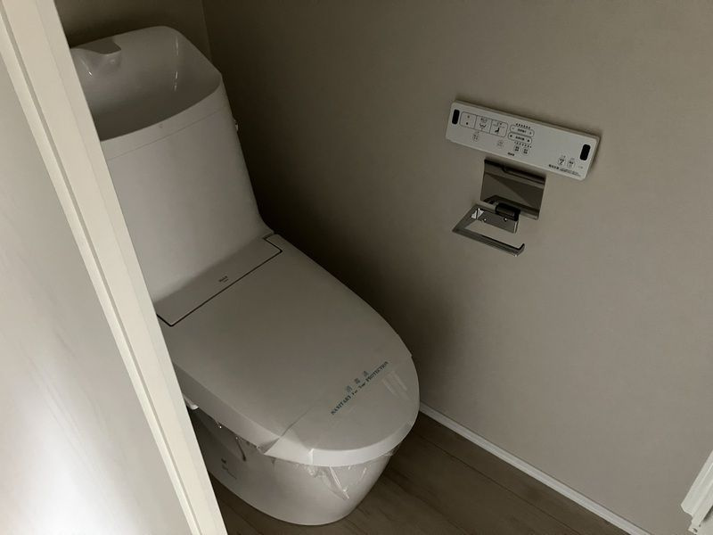 レピュア南大井レジデンスのトイレ|落ち着いた色調のトイレです