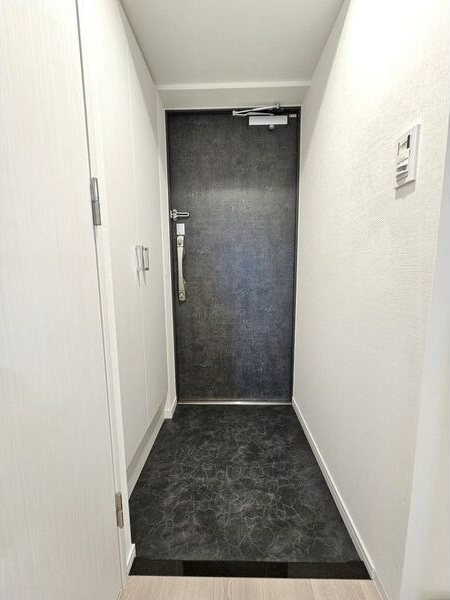 ディアレイシャス今池の玄関
