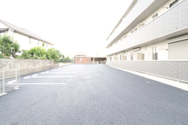 【駐車場】 | アルコバレーノ | 駐車場