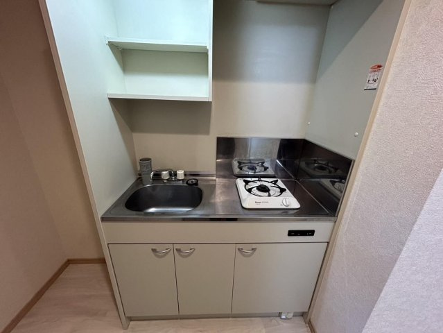 ウィングス片野IIのキッチン